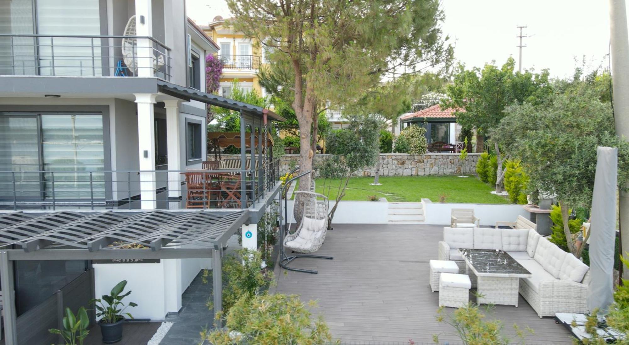 Select Cunda Guest House - Sea View Room With Private Veranda In Cunda Island Ayvalı 외부 사진