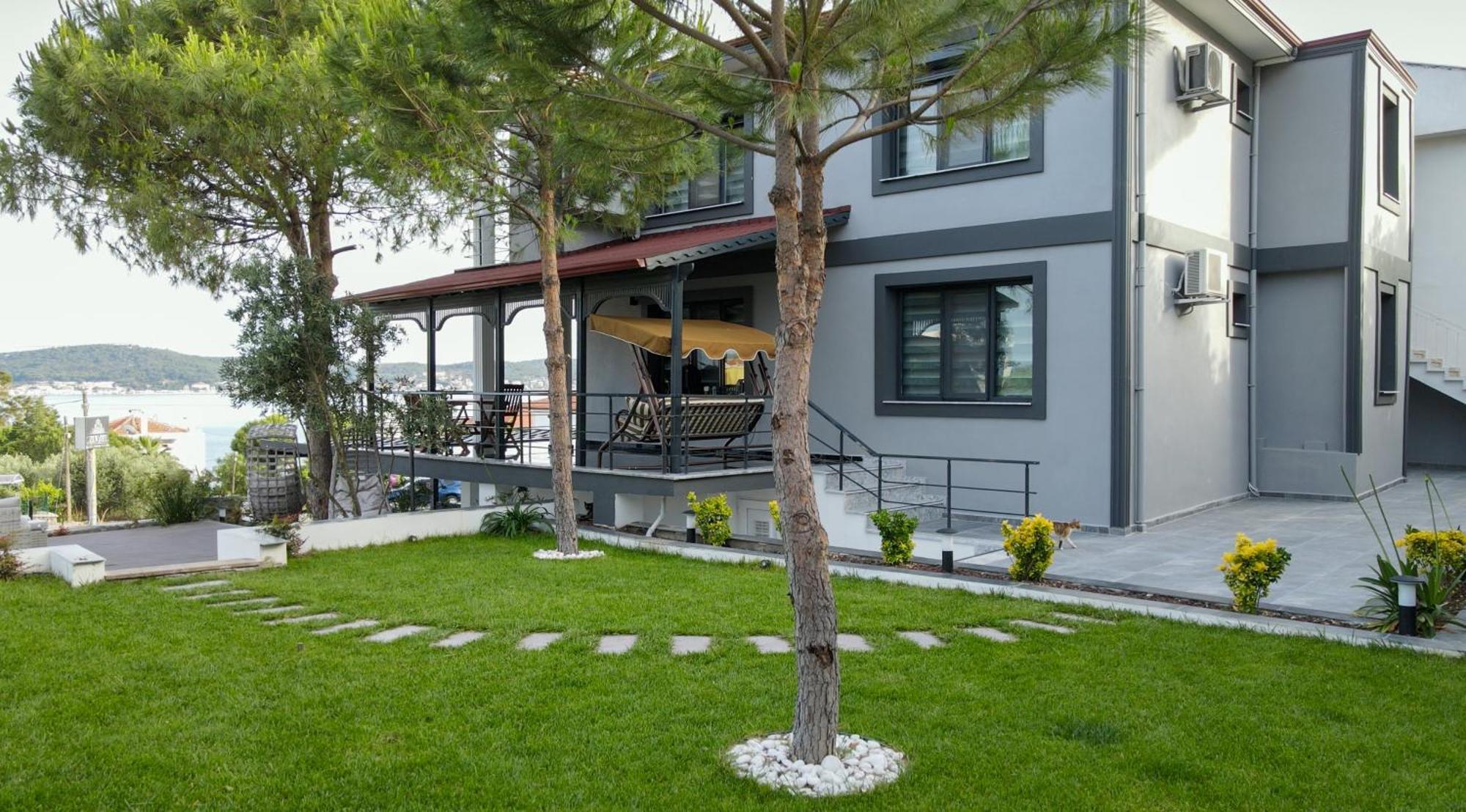 Select Cunda Guest House - Sea View Room With Private Veranda In Cunda Island Ayvalı 외부 사진